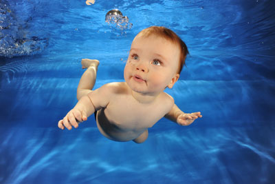 بهترین سن آموزش شنا به کودکان !